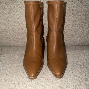 Universal Thread Brown Heeled Boots